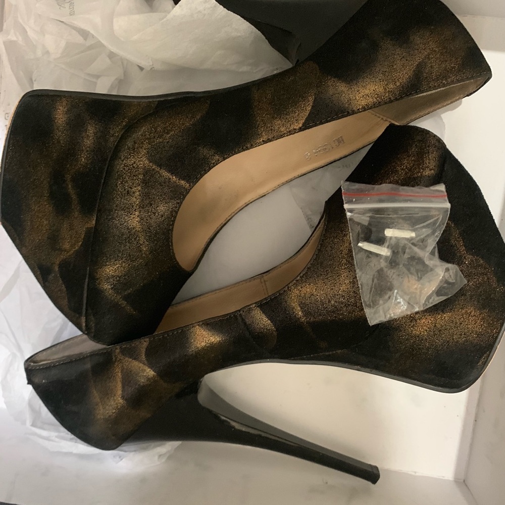 Platform Chinese Laundry heels